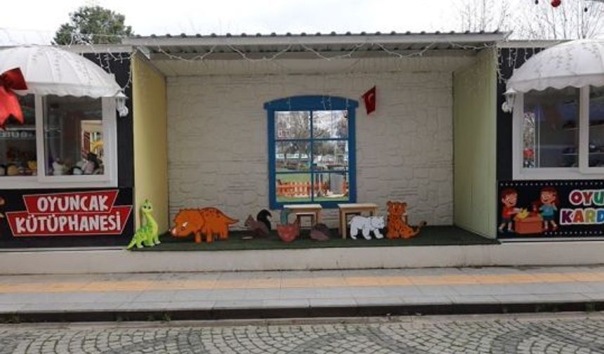 İzmit Belediyesi’nden Çocuklara Oyuncak Kütüphanesi ve Atölye Etkinlikleri