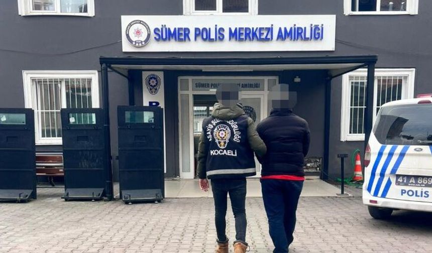 İzmit’te Dolandırıcılık Suçundan Aranan Şahıs Yakalandı