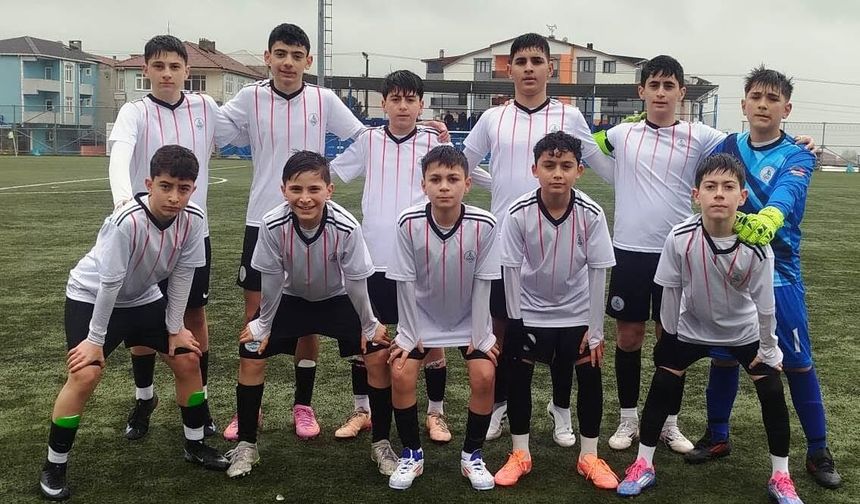 Körfez Gençlerbirliği U13 Lige Galibiyetle Başladı