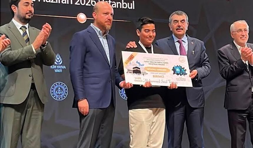 Gebzeli Öğrenci Yapay Zekâ Yarışmasında Türkiye Birincisi Oldu