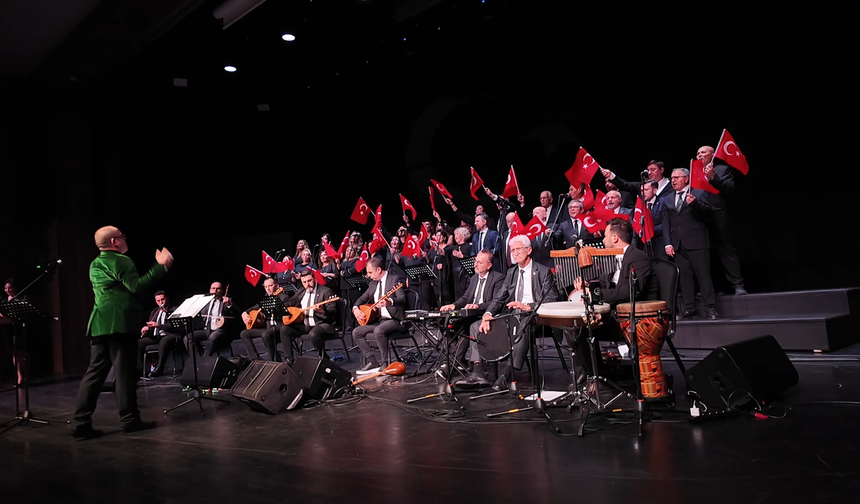 Cumhuriyet’in 103. Yılı Unutulmaz Türkülerle Kutlandı